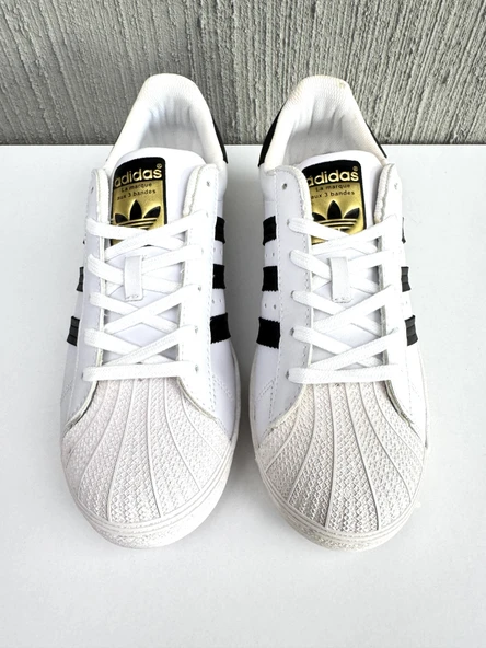 ADIDS SUPERSTAR KADIN SPOR AYAKKABI BEYAZ SİYAH