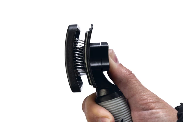 Beeztees Orta ve Uzun Tüylü Köpek Tarağı, Bas-Çek Birikmiş Tüyleri Kolay Sıyırma, Siyah, 18x8,5x6,5c - Resim 3