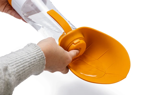 Beeztees Köpek Seyahat Su Şişesi, Ödül Kabı, Silikon, Çeşitli Renklerde, 25x9x9cm, 600ml - Resim 9