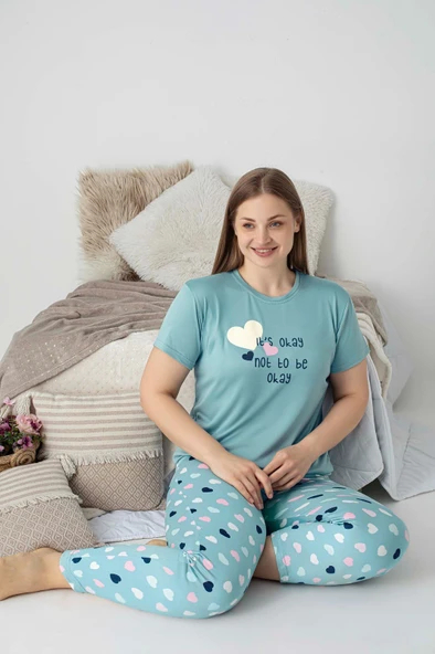 Kadın Bisiklet Yaka Düğmesiz Battal Kesim Viskon Yazlık Kısa Kol Büyük Beden Pijama Takımı