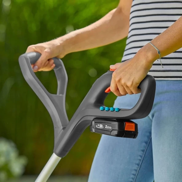 Gardena 14702 Akülü Kenar Kesme Makinesi SmallCut 23/18V P4A Set - 4