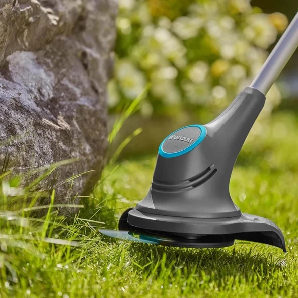Gardena 14702 Akülü Kenar Kesme Makinesi SmallCut 23/18V P4A Set - 8