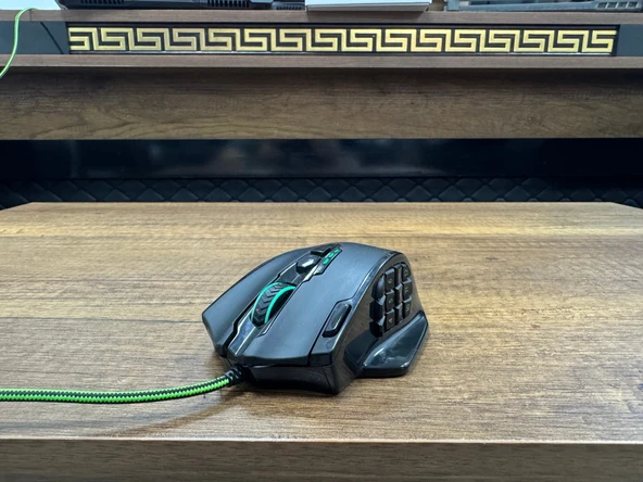 Monster Pusat V8 Optik Kablolu Oyuncu Mouse (İKİNCİ EL)