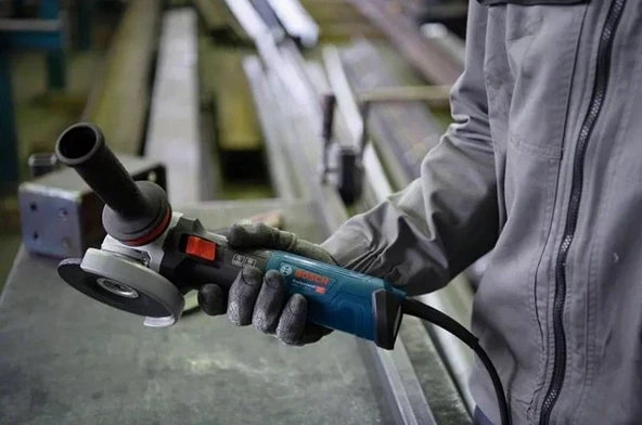 BOSCH GWS 17-125 Avuç Taşlama 1700 Watt (İnce Gövdeli) - 5