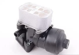 YAĞ FİLTRE KÜTÜĞÜ + SOĞUTUCU VW CADDY / AMAROK / GOLF-6 / JETTA / PASSAT / CRAFTER / TRANSPORTER-T5 (CAYB/CAYC/CAYD/CKUB/1.6TDI/2 Kırmızı S