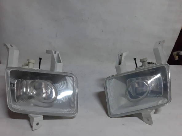 Çift fiyatıdır Opel Vectra B Makyajsız Eski Model 1996-1999- Sis Farı Sağ ve Sol iki adet fiyatıdır ithal yan sanayidir