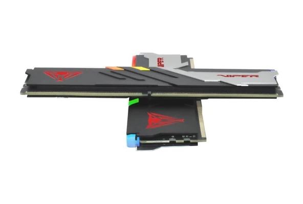 Patriot PVVR532G640C32K Viper Venom RGB 32 GB 2x16 DDR5 6400 MHz CL32 PC Ram - Resim 6