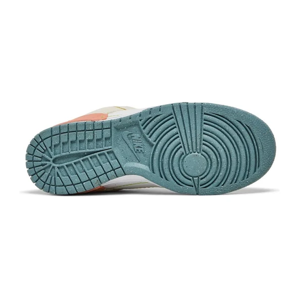 Nike Dunk Low Disrupt 2 Easter - 3