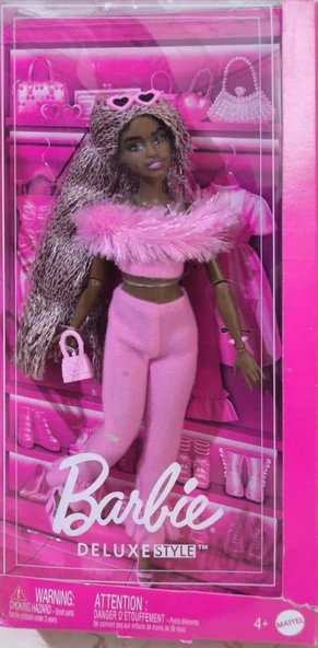 HYV28 Barbie Deluxe Style Doll - Kahverengi Örgü Saçlı (Ürün Orjinal Sıfır - Pakette Az Miktarda Deformasyon Var.)