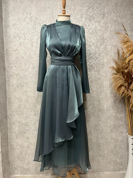 25Y9395 ELBİSE ABİYE JANJAN KUMAŞ ETEĞİ VOLANLI BELİ KUŞAKLI