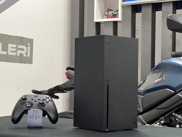 Microsoft Xbox Series X 1 TB SSD Siyah Tek Kol Kutusuz (İKİNCİ EL) - 3