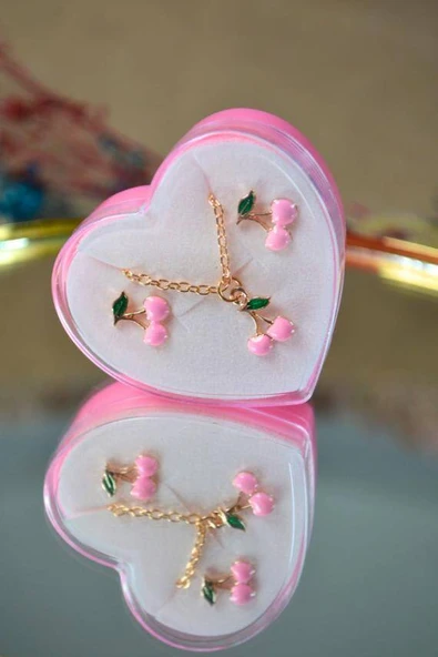 Kız Çocuk Kolye ve Küpe Seti 1 Adet – Kalpli Plastik Kutuda (Karışık Desen) - Resim 4