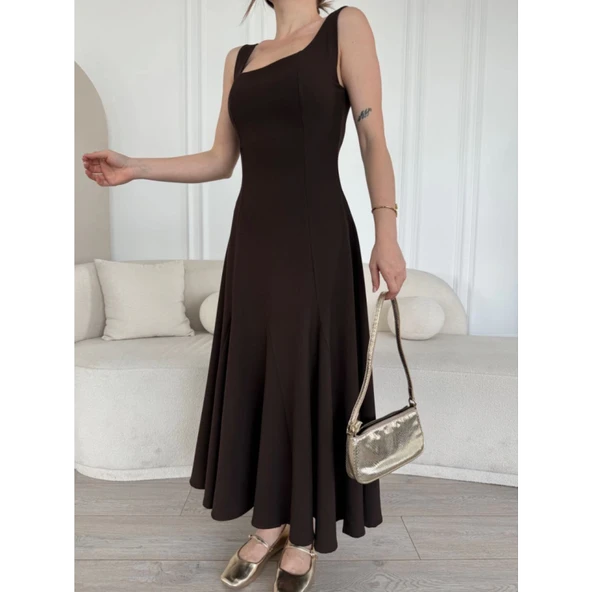 Lucky Life Kadın Sırt Dekolteli Lucky Life Kadın Kolsuz  Uzun Elbise - Kahverengi ürün görseli 1