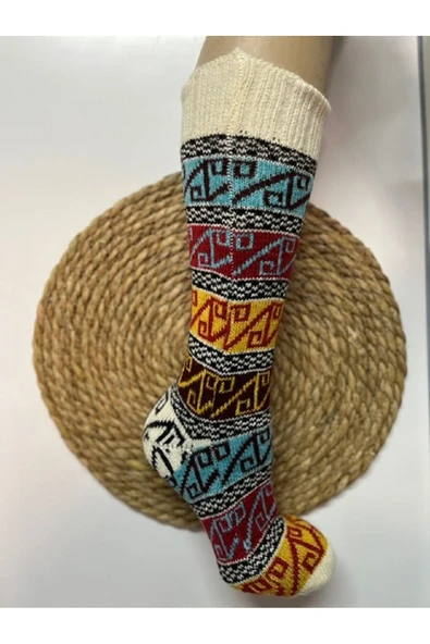 SARA DONNA GELENEKSEL DESENLİ YÜN FOLKLOR DİZALTI ÇORAP - ÇEYİZ İÇİN HOMEWEAR YÜN ÖRGÜ EV ÇORABI - 3