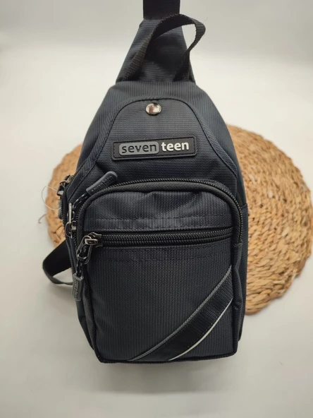 Küçük Boy Gri Çizgili Göğüs Çantası ürün görseli 1