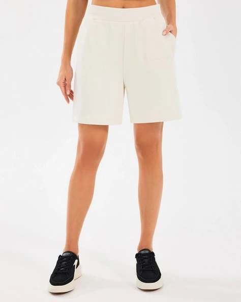 Skechers S2510035-102 W Essential 5 Inch Kadın Spor Şort