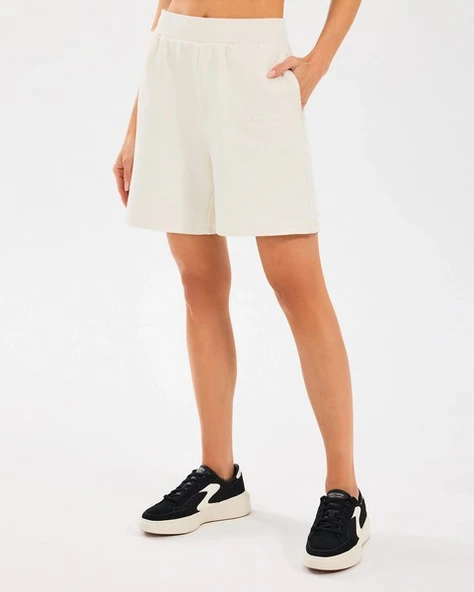 Skechers S2510035-102 W Essential 5 Inch Kadın Spor Şort - 2