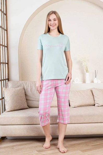 Kadın Su Yeşili Pembe Ekose Desen Bisiklet Yaka Düğmesiz Likralı Bambu Kısa Kol Kapri Pijama Takımı - 4