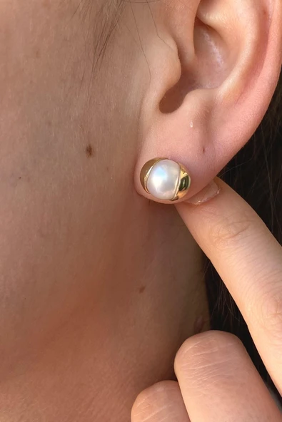 9,5 mm Doğal İnci Küpe