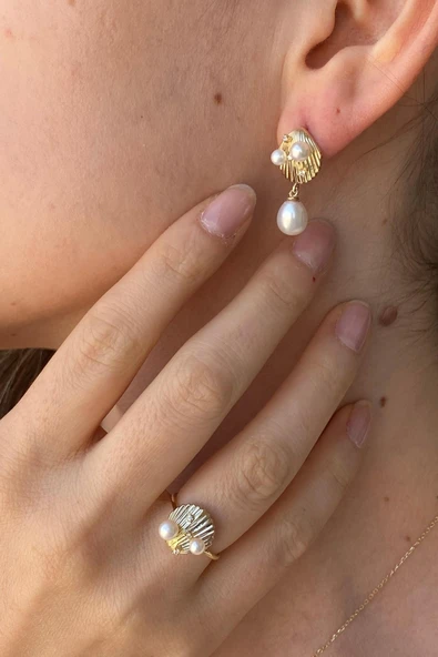 8,5 mm İstiridye Doğal İnci Küpe ürün görseli 1