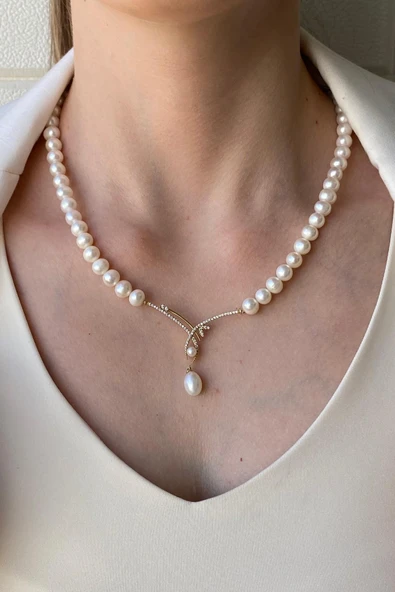 6,5 mm Yaprak Taşlı Doğal İnci Sallantılı Kolye ürün görseli