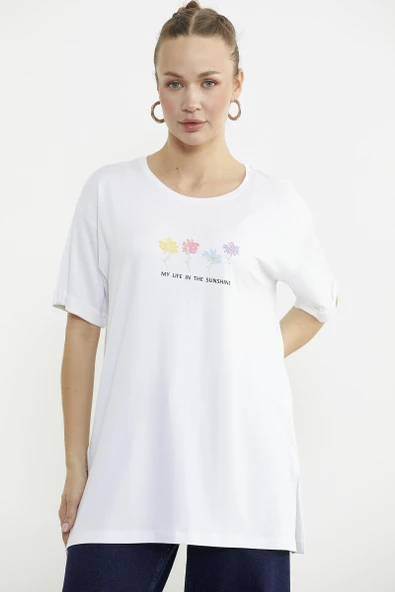 Çiçek Baskılı Bisiklet Yaka Tişört - Beyaz ürün görseli 1