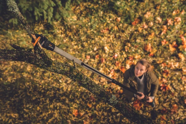 FiSKARS YÜKSEK DAL BUDAMA MAKASI UPX86 - 3