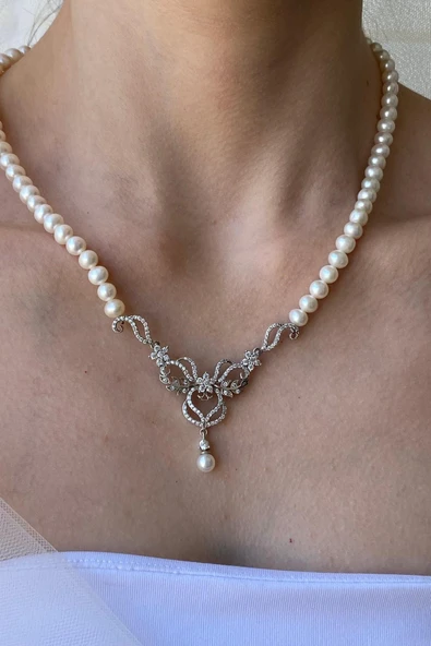 Kadın Çiçek Taşlı Doğal İncili Kolye ürün görseli 1