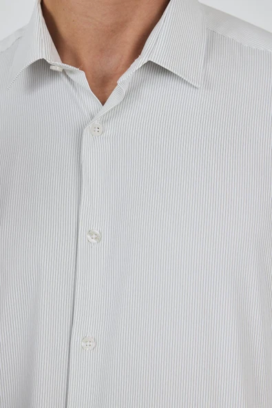 Beyaz Sert Yaka Cepsiz Gabardin Uzun Kol Slim Fit Esnek Gömlek 1004250231 - Resim 4