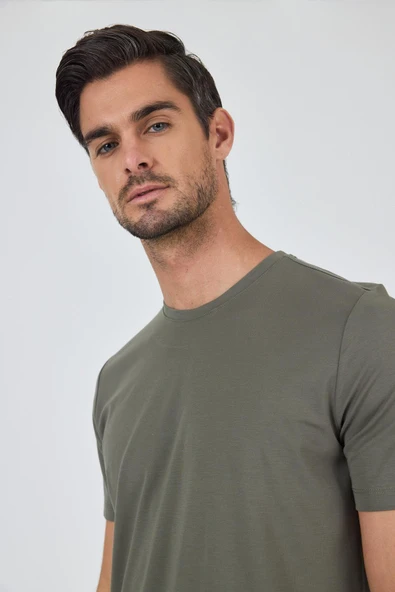 Koyu Haki Kısa Kol Bisiklet Yaka Cepsiz Pamuklu Casual Slim Fit Tişört 1011250165 - Resim 4