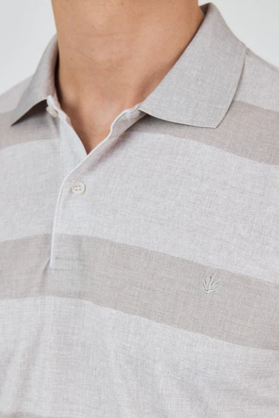 Kısa Kol Desenli Pike Polo Yaka Cepsiz Slim Fit Tişört 1011250128 - Resim 4