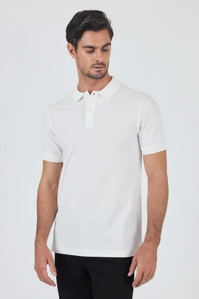 Açık Krem Polo Yaka Kısa Kol Cepsiz Slim Fit Classic Pamuklu Tişört 1011250177 ürün görseli