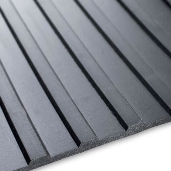 LASTİK LEVHA BÜYÜK OLUKLU 6 MM 1,20 (EN: 1,2 MT BOY: 1 MT) ürün görseli