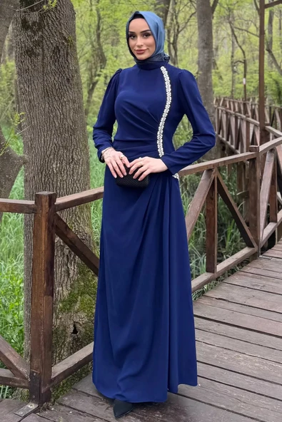 25Y4657 ELBİSE ABİYE KREP KUMAŞ BEL DROPELİ TAŞ DETAY