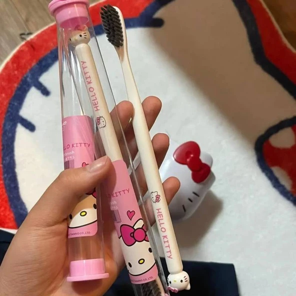 Hello Kitty Diş Fırçası - 1 Adet Yumuşak Kıllı