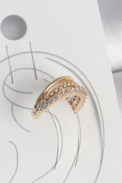Pirinç Gold Renk Zirkon Taşlı 3'Lü Sıralı Model Kadın Kıkırdak Küpe - EBJ250522W34199 ürün görseli