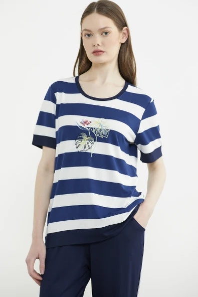 Rahat Kalıp Çizgili Pantolon Takım - Lacivert ürün görseli