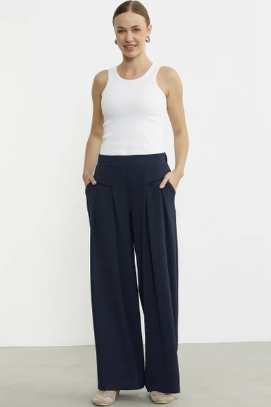 Volanlı Bol Kesim Krep Pantolon - Lacivert ürün görseli 1