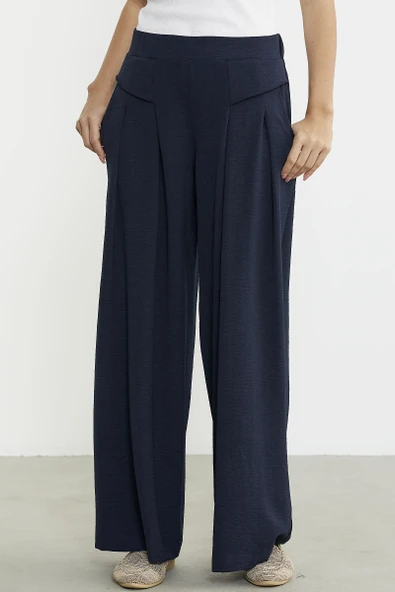 Volanlı Bol Kesim Krep Pantolon - Lacivert - Resim 3