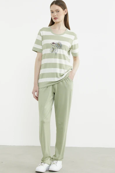 Rahat Kalıp Çizgili Pantolon Takım - Yeşil - Resim 2