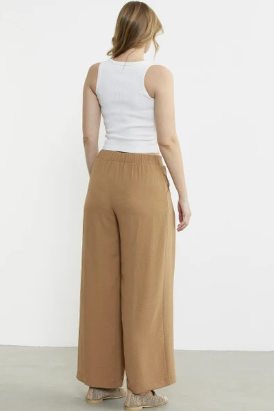 Volanlı Bol Kesim Krep Pantolon - Bej - Resim 5