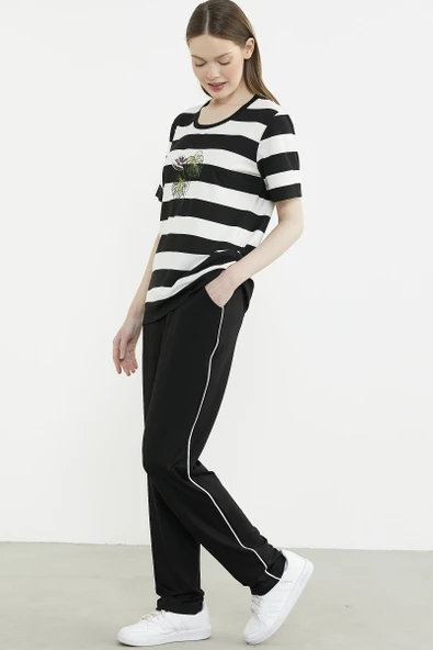 Rahat Kalıp Çizgili Pantolon Takım - Siyah - Resim 5