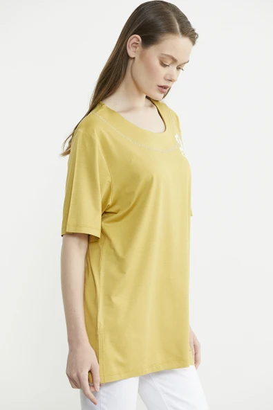 Nakışlı Büyük Beden Penye Tişört - Hardal - Resim 3