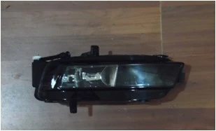 SİS FARI SAG GOLF 7 2013-2015 ürün görseli 1