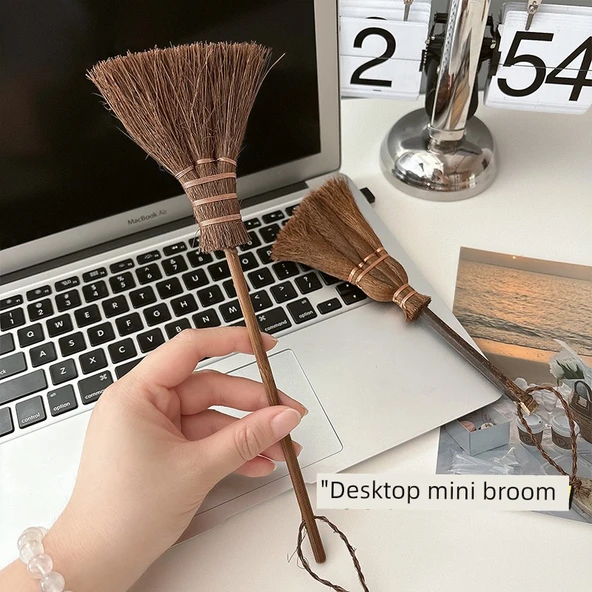 Mini Masaüstü Klavye Temizleme Fırçası - Zizhu Uzun Saplı Küçük Kahverengi - 2