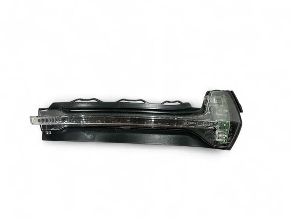 Audi A3- Sol Ayna Sinyali 8V0949101 Rs3 2013-2020 ürün görseli 1