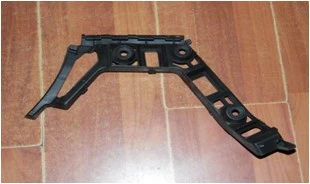 TAMPON BAGLANTI BRAKETİ ARKA R GOLF 6 (2009-2013) ürün görseli 1