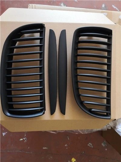 Bmw E90 Ön Panjur Böbrek Mat Siyah 2005-2008 ürün görseli 1