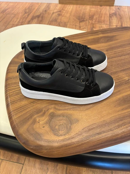 4226 SİYAH SÜET DETAYLI BEYAZ TABAN HAKİKİ DERİ ERKEK SNEAKERS - ERKEK SPOR AYAKKABI