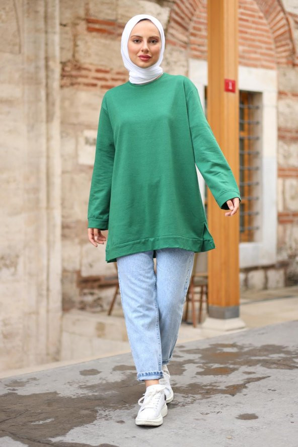 Yırtmaçlı Yuvarlak Yaka Tesettür Sweatshirt - Yeşil - 1